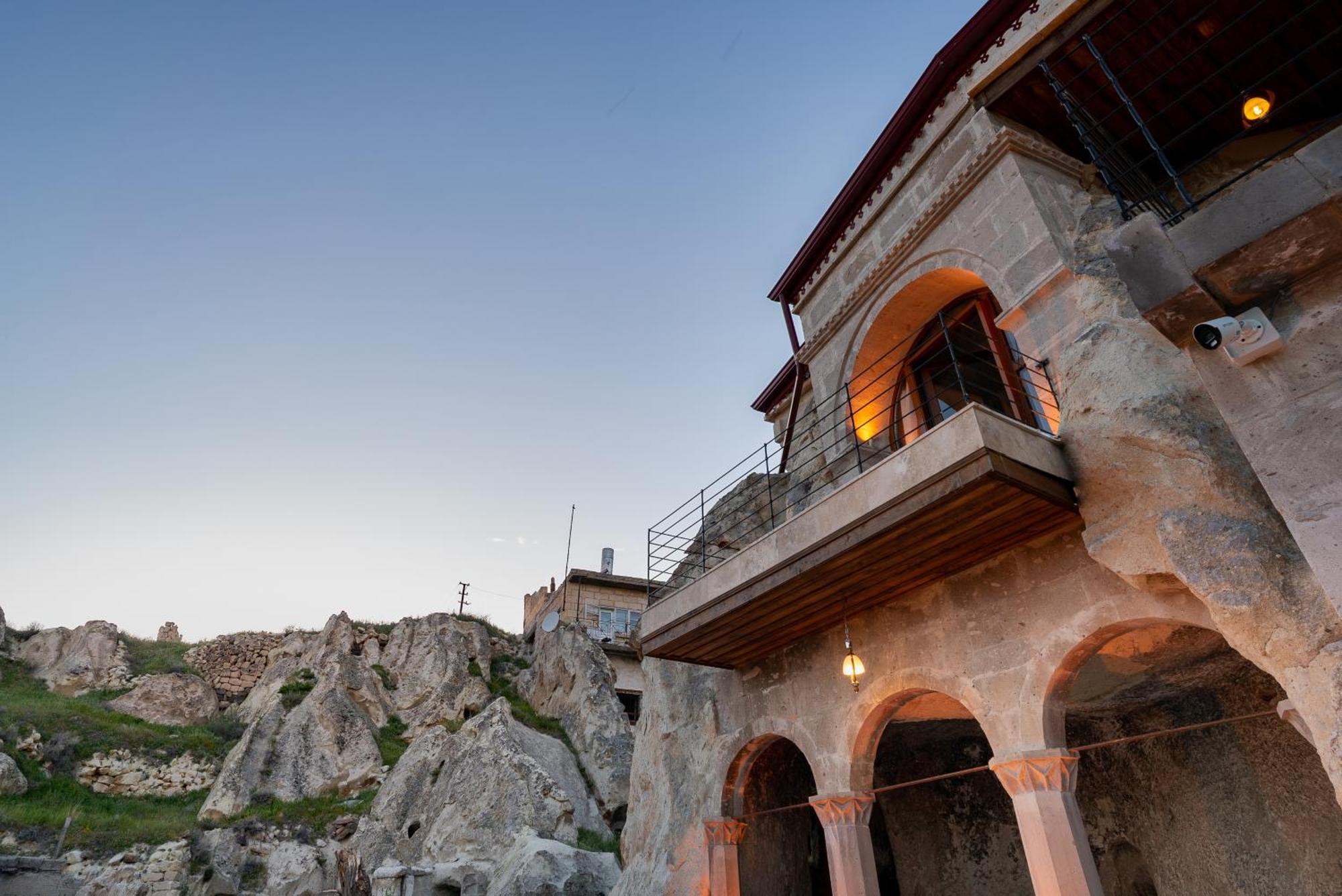 ホテル Cappadocia Inans Cave & Swimming Pool Hot ネヴシェヒル エクステリア 写真