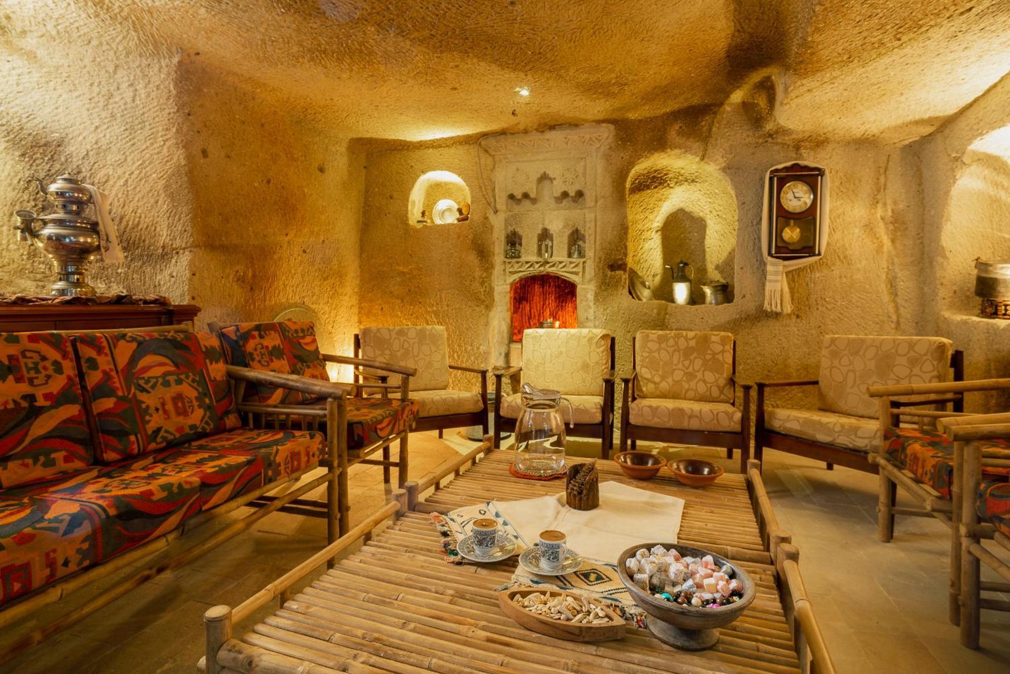 ホテル Cappadocia Inans Cave & Swimming Pool Hot ネヴシェヒル エクステリア 写真