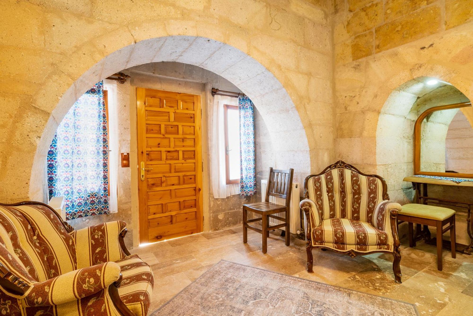 ホテル Cappadocia Inans Cave & Swimming Pool Hot ネヴシェヒル エクステリア 写真