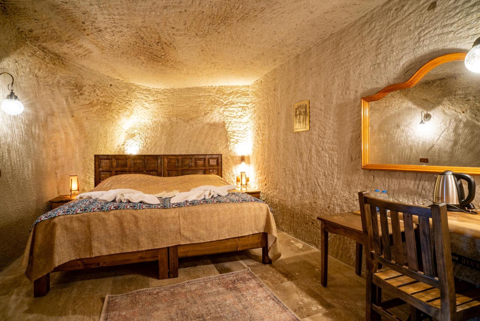 ホテル Cappadocia Inans Cave & Swimming Pool Hot ネヴシェヒル エクステリア 写真