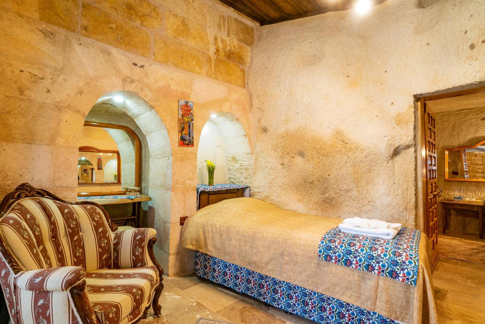 ホテル Cappadocia Inans Cave & Swimming Pool Hot ネヴシェヒル エクステリア 写真