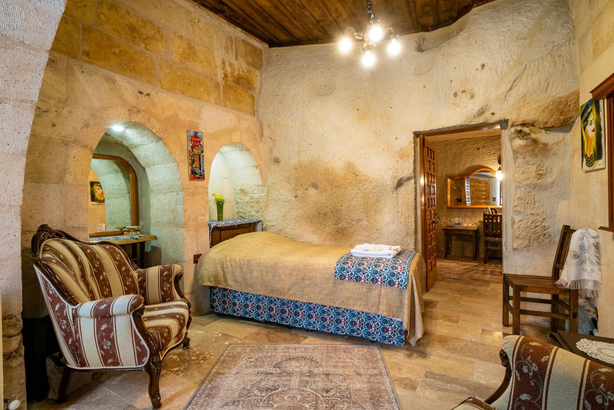 ホテル Cappadocia Inans Cave & Swimming Pool Hot ネヴシェヒル エクステリア 写真