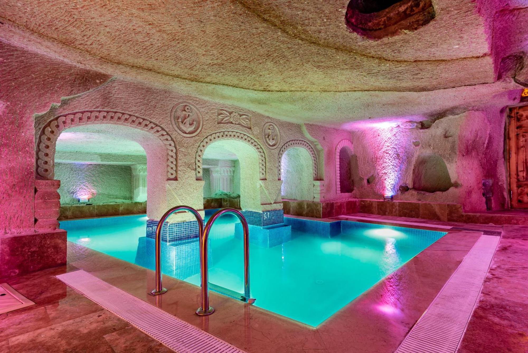 ホテル Cappadocia Inans Cave & Swimming Pool Hot ネヴシェヒル エクステリア 写真