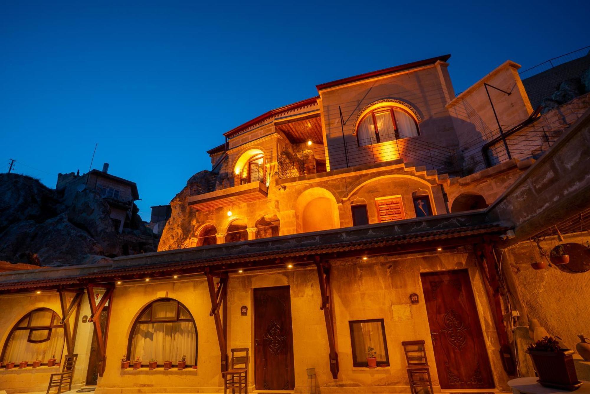 ホテル Cappadocia Inans Cave & Swimming Pool Hot ネヴシェヒル エクステリア 写真