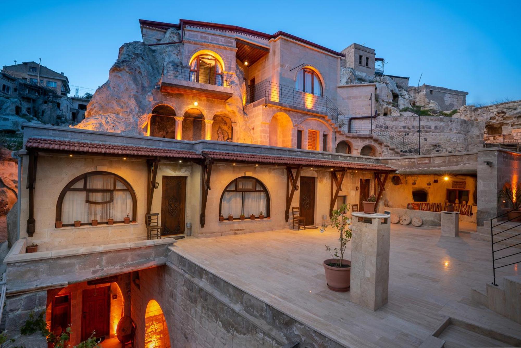 ホテル Cappadocia Inans Cave & Swimming Pool Hot ネヴシェヒル エクステリア 写真