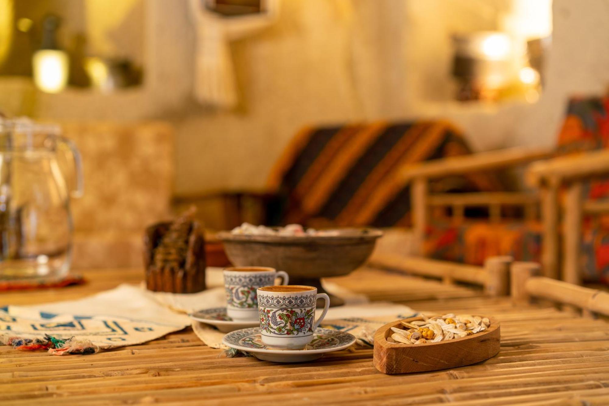 ホテル Cappadocia Inans Cave & Swimming Pool Hot ネヴシェヒル エクステリア 写真