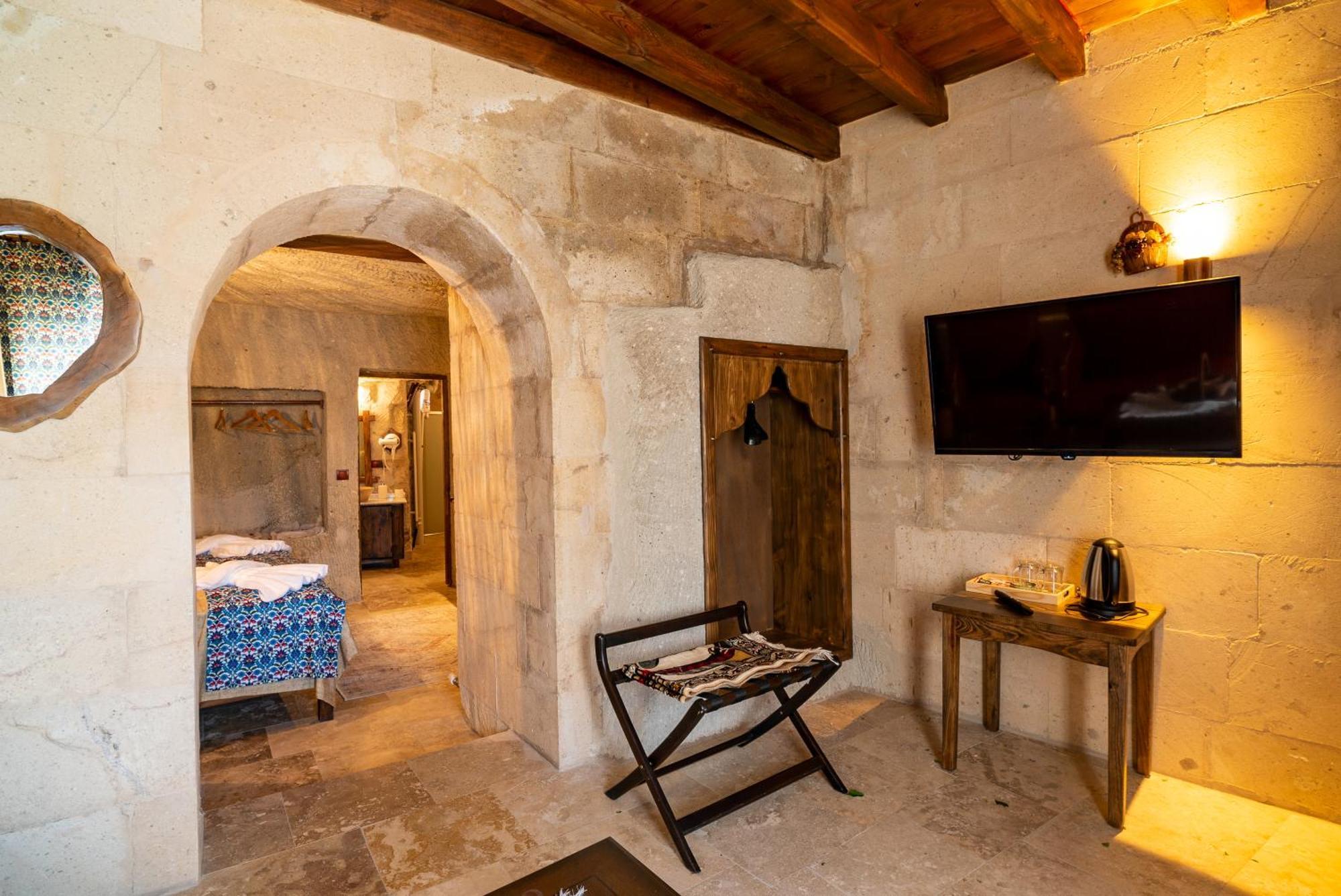 ホテル Cappadocia Inans Cave & Swimming Pool Hot ネヴシェヒル エクステリア 写真