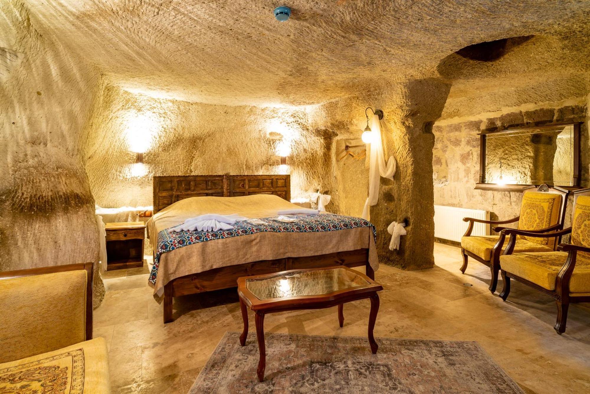 ホテル Cappadocia Inans Cave & Swimming Pool Hot ネヴシェヒル エクステリア 写真